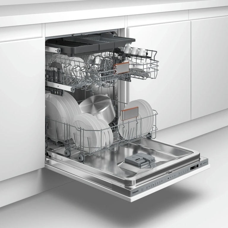 Встраиваемая посудомоечная машина Hotpoint HI 5D74 DF