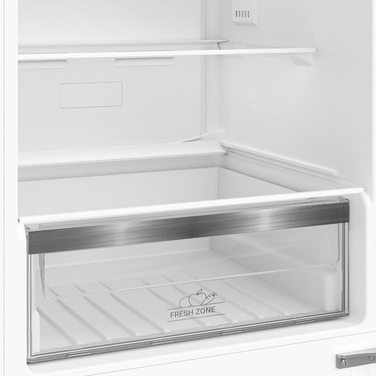 Холодильник встраиваемый Hotpoint HBT 18