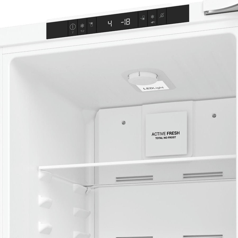 Холодильник встраиваемый Hotpoint HBT 18
