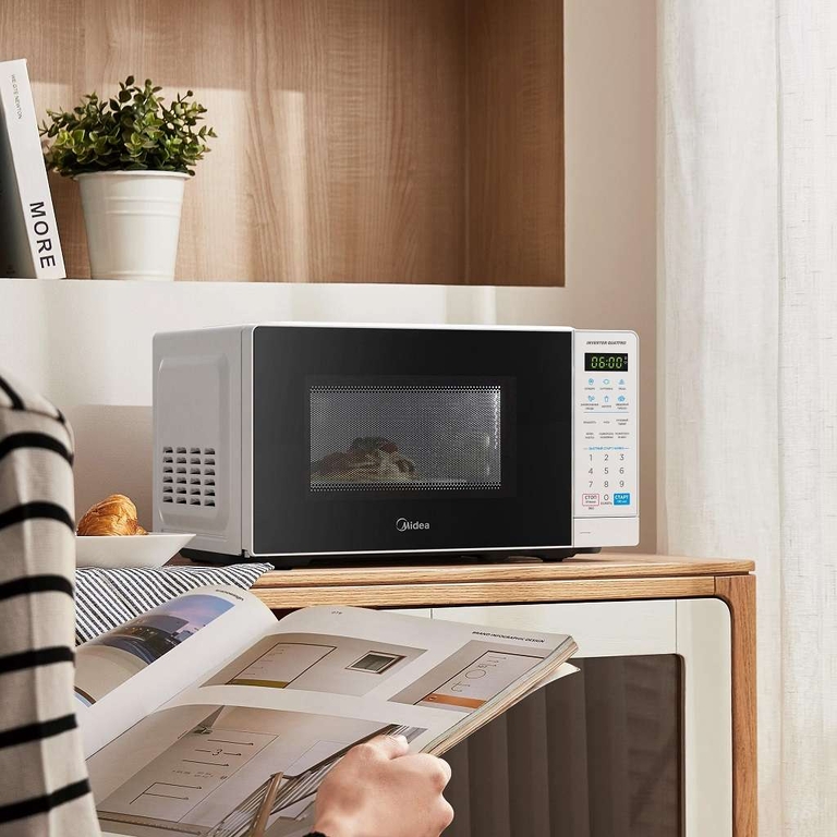 Микроволновая печь Midea EM719M2Z-W