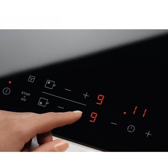 Варочная поверхность Electrolux EHF6342XOK черный