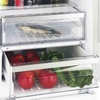Встраиваемый холодильник Grundig GKIN25720 белый